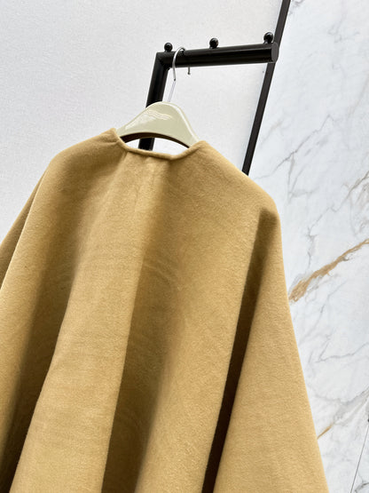 Fend 25fw cashmere cape