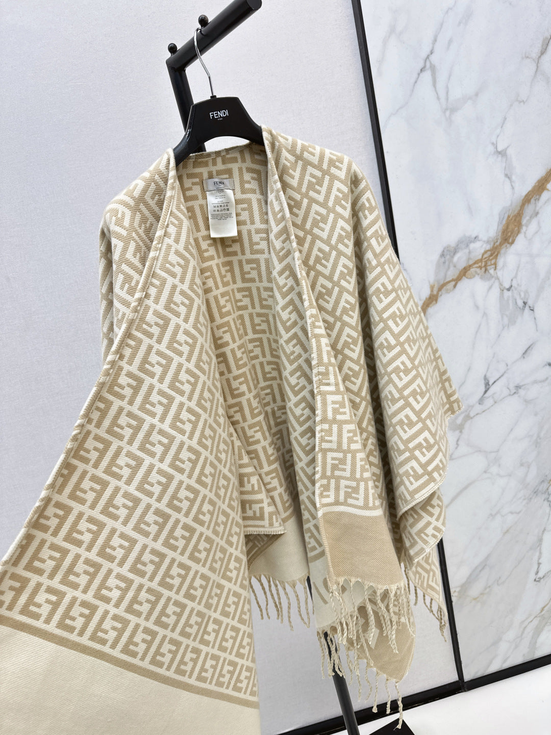 Fend 25fw cashmere cape