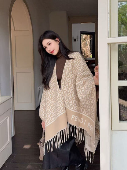 Fend 25fw cashmere cape