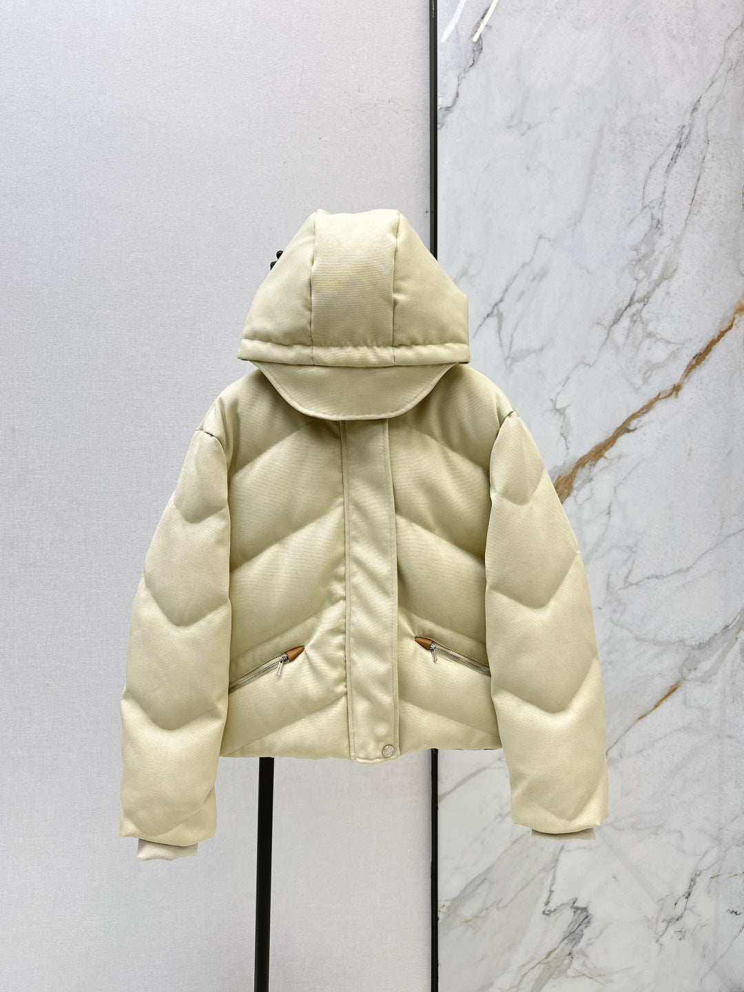 Herm 25fw hooded down jacket