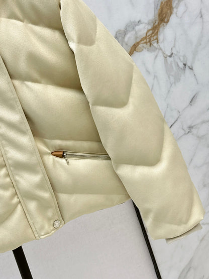 Herm 25fw hooded down jacket