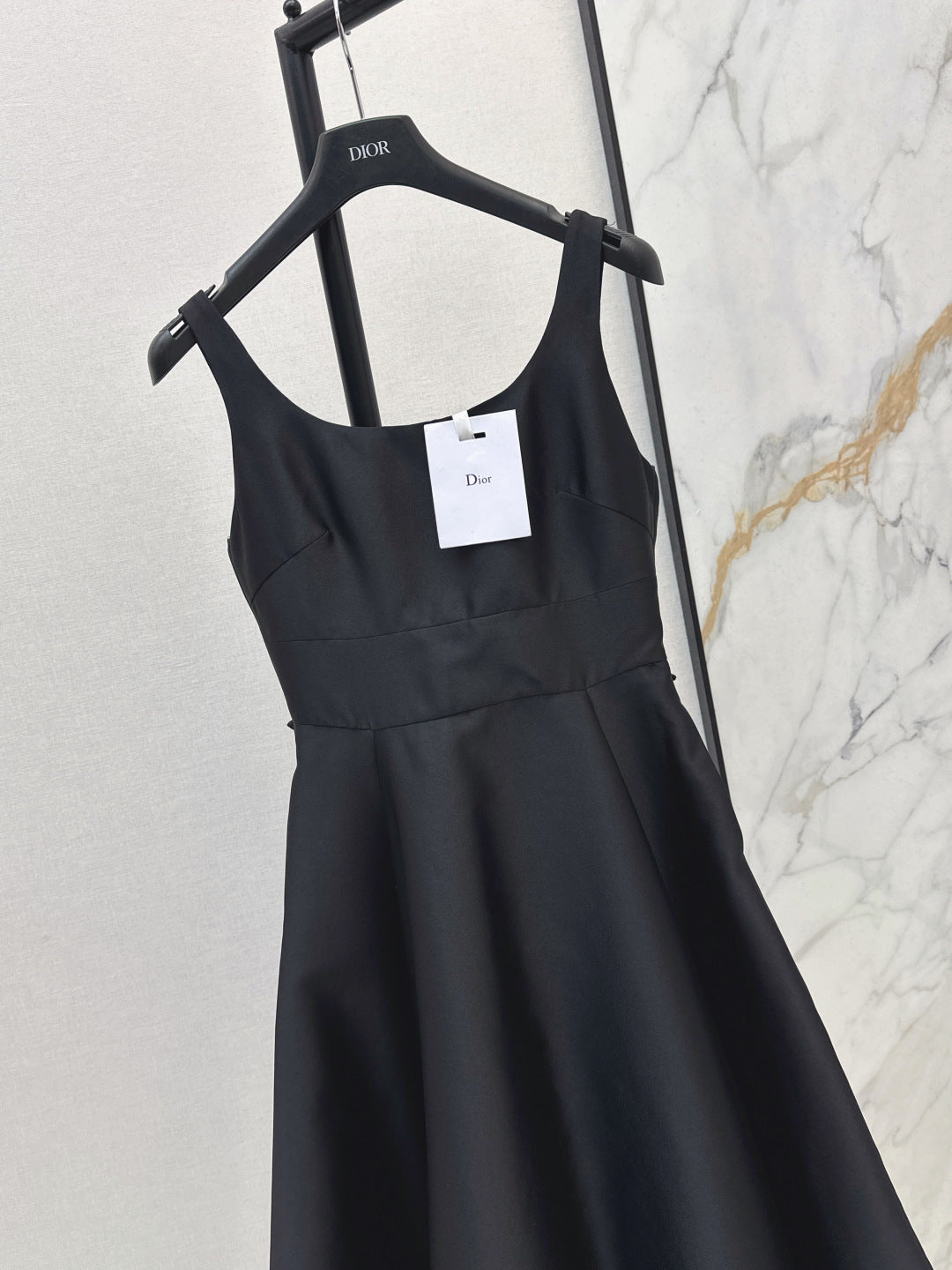 CD 25fw sleeveless dress