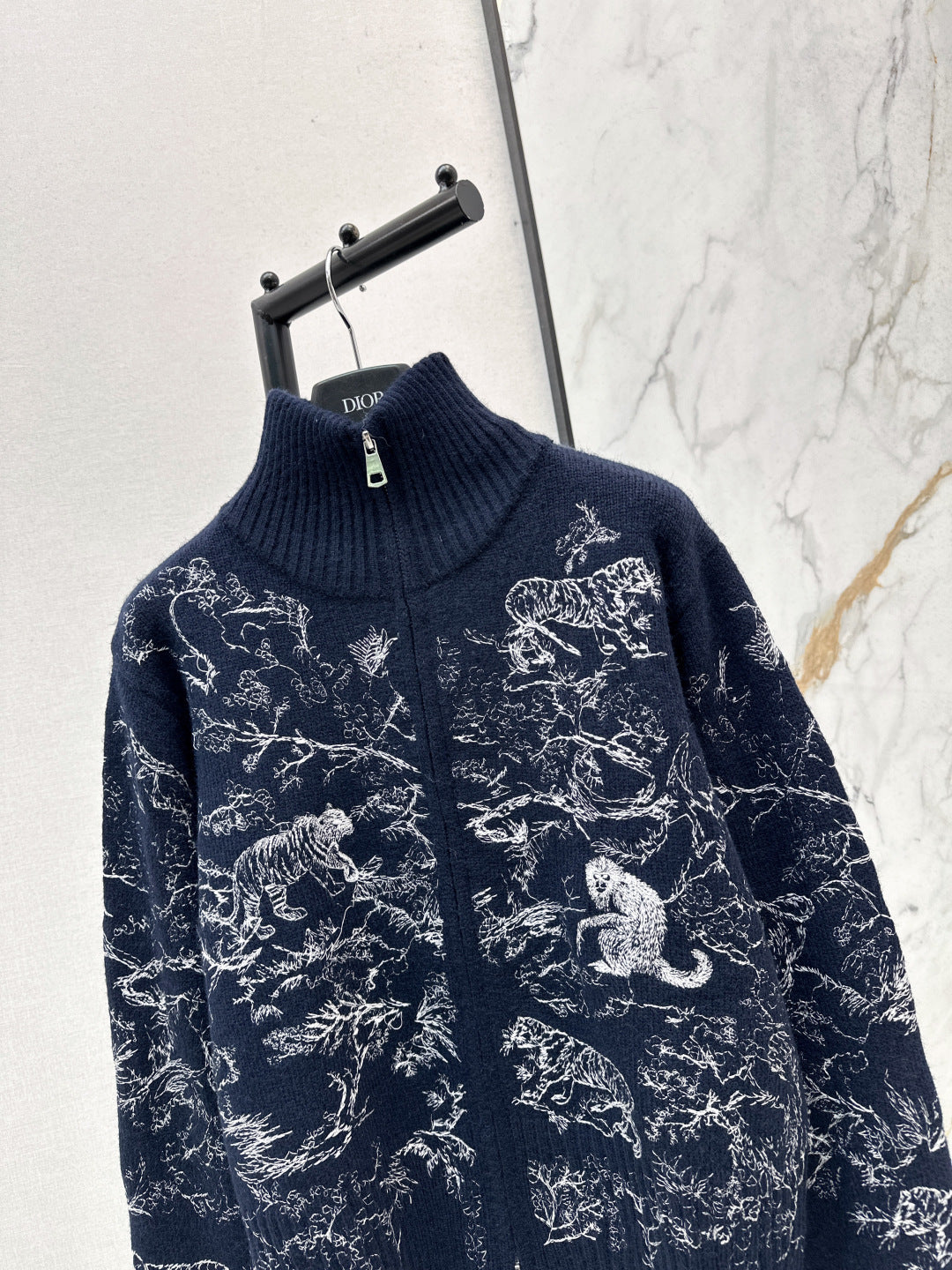 CD 25fw embroidery jacket