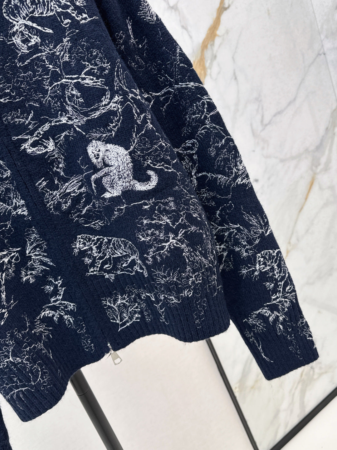 CD 25fw embroidery jacket