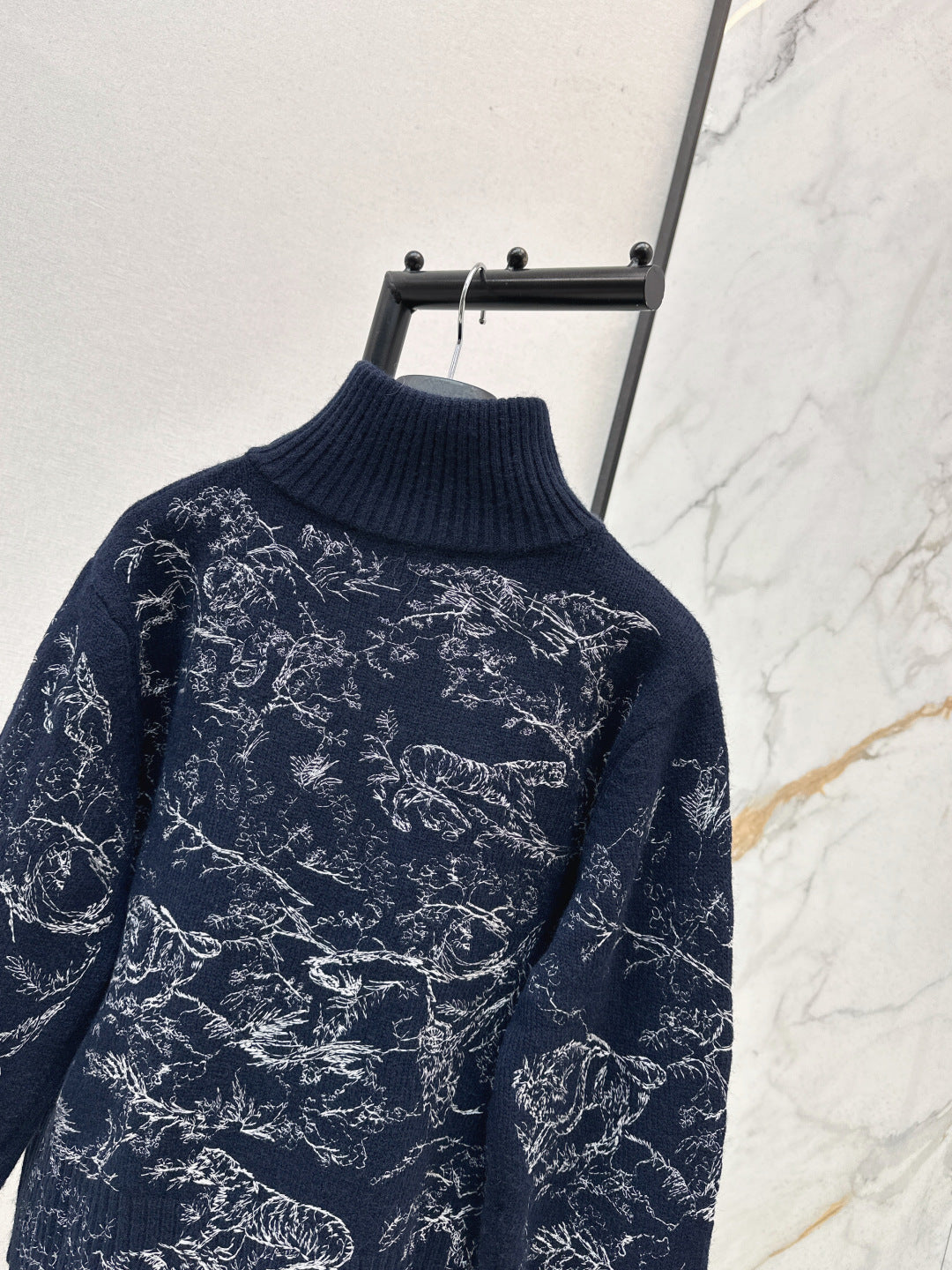 CD 25fw embroidery jacket