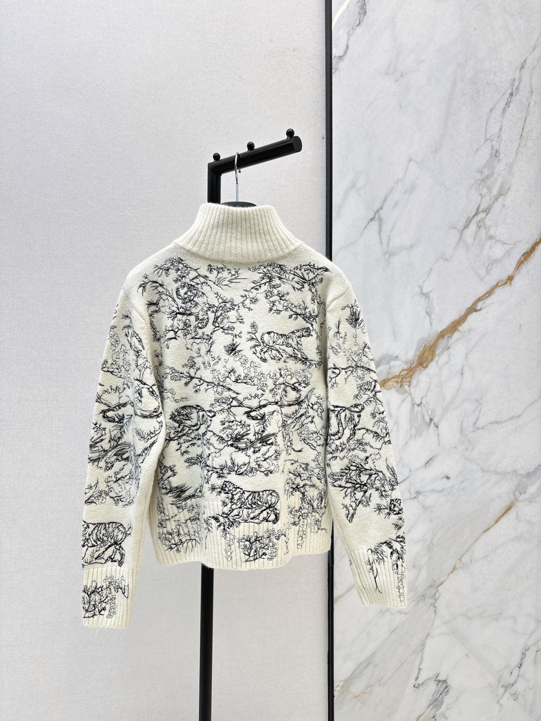 CD 25fw embroidery jacket