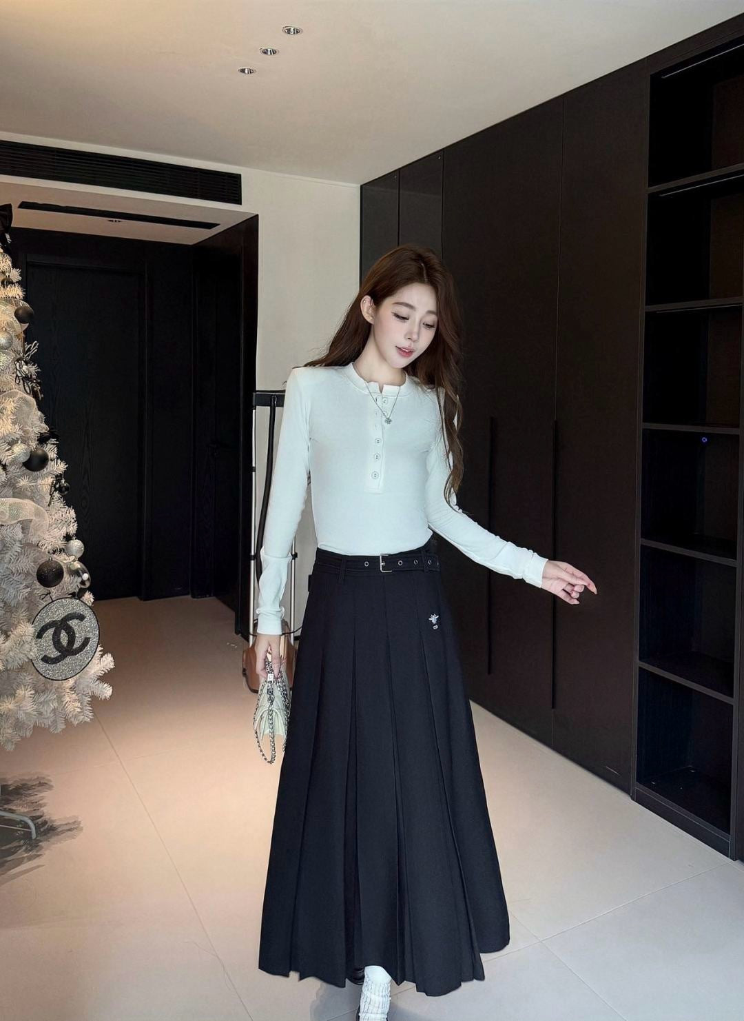 CD 25fw pleated skirt