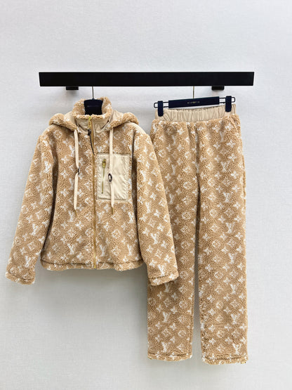 Loui 25fw lamb fleece coat