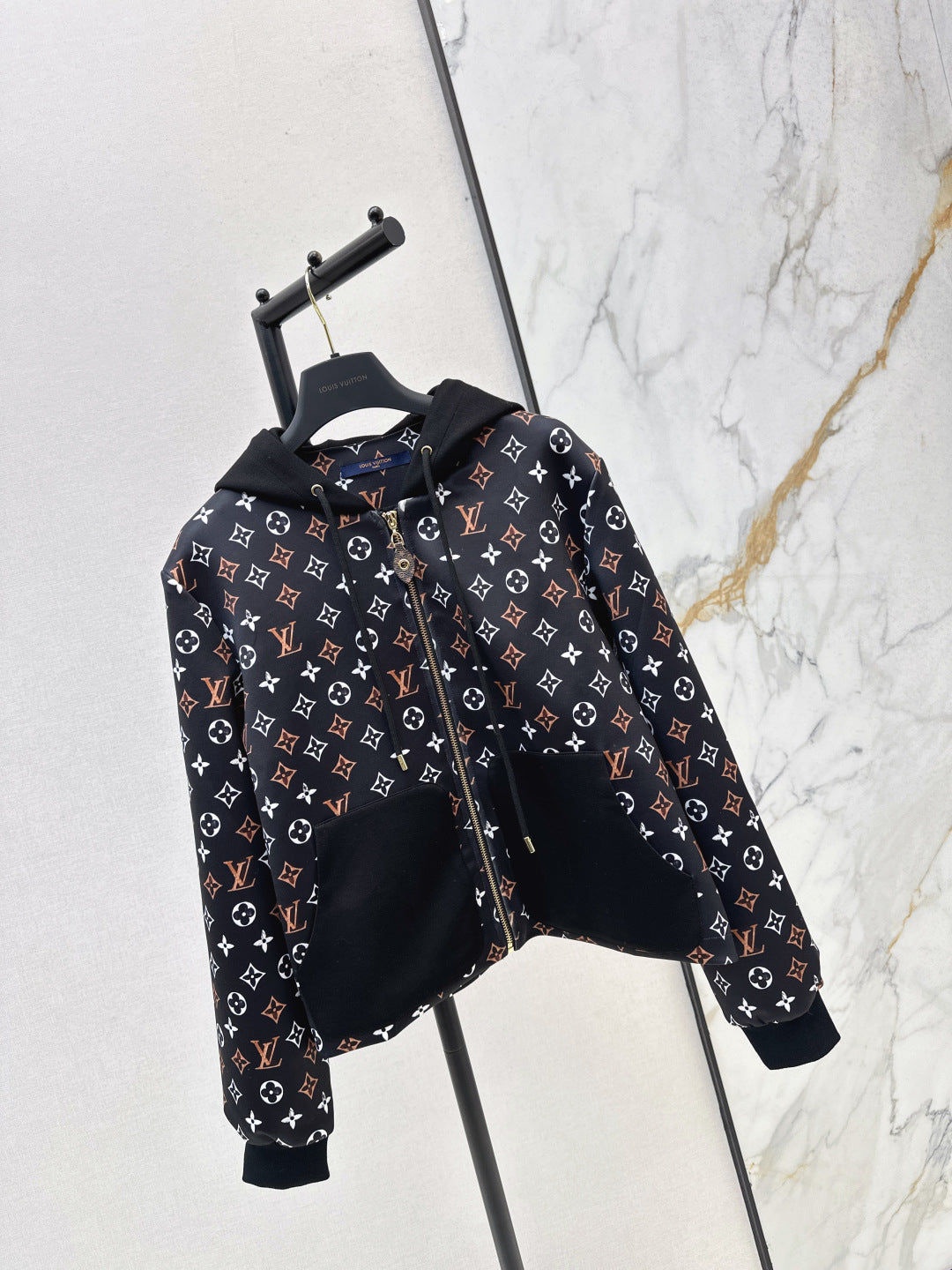 Loui 25fw hooded jacket