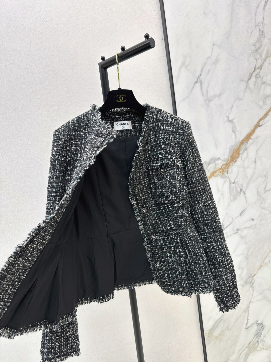 Chan 25fw tweed jacket