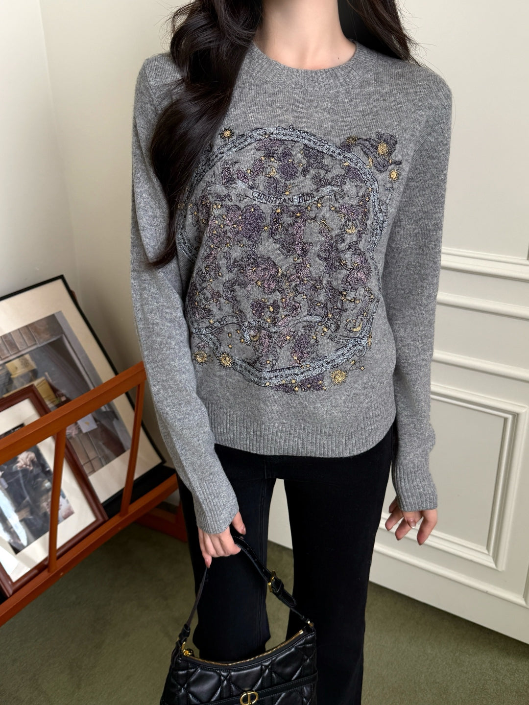 CD 25fw embroidery sweater