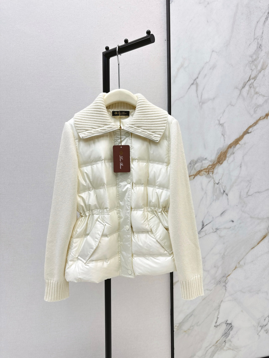 Loro 25fw down jacket