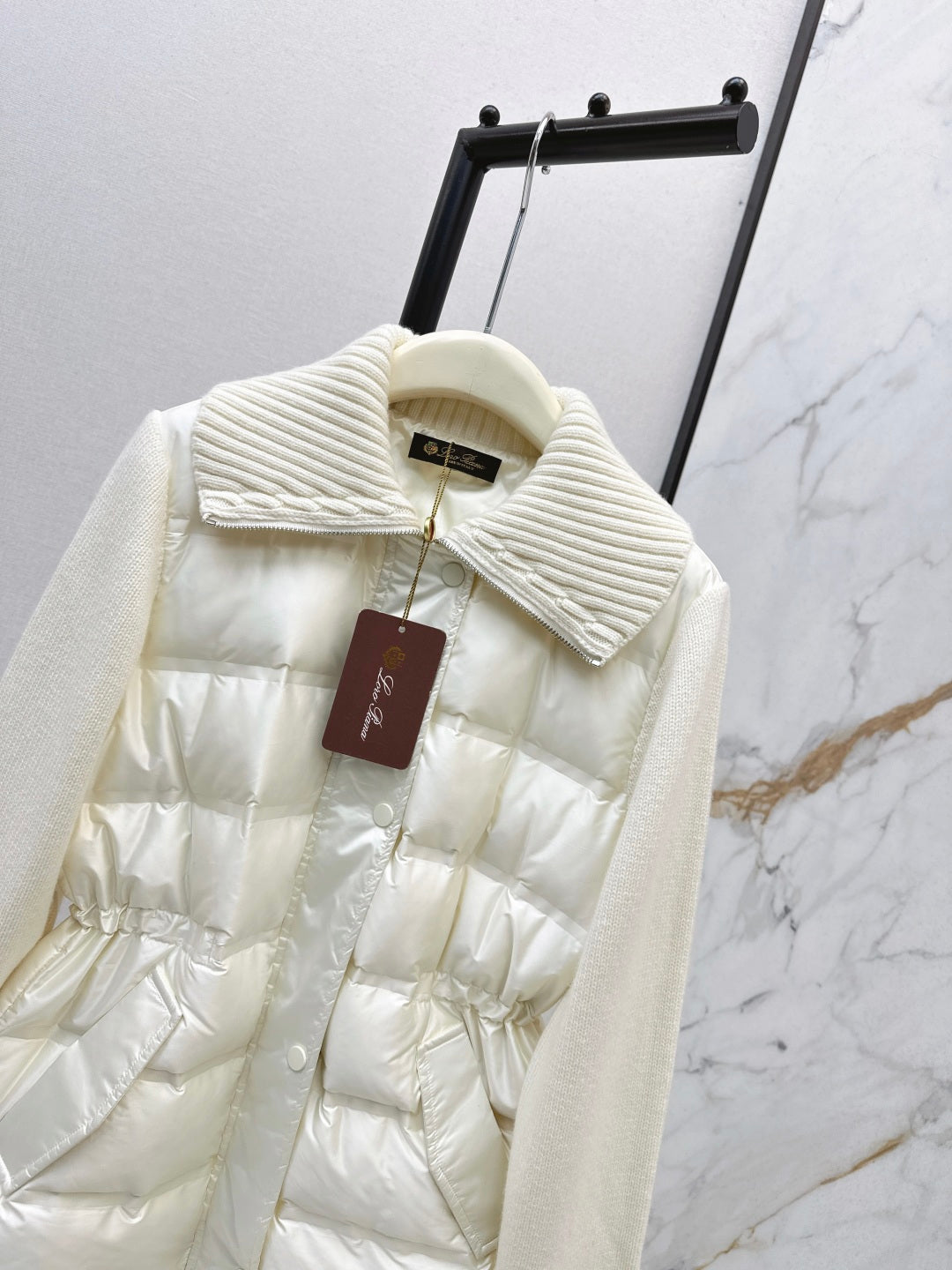 Loro 25fw down jacket