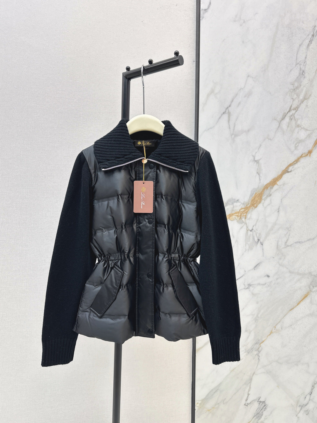 Loro 25fw down jacket