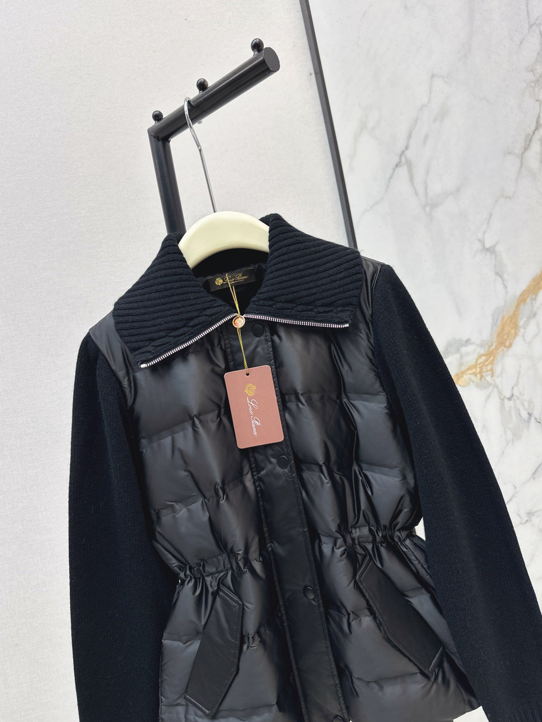 Loro 25fw down jacket