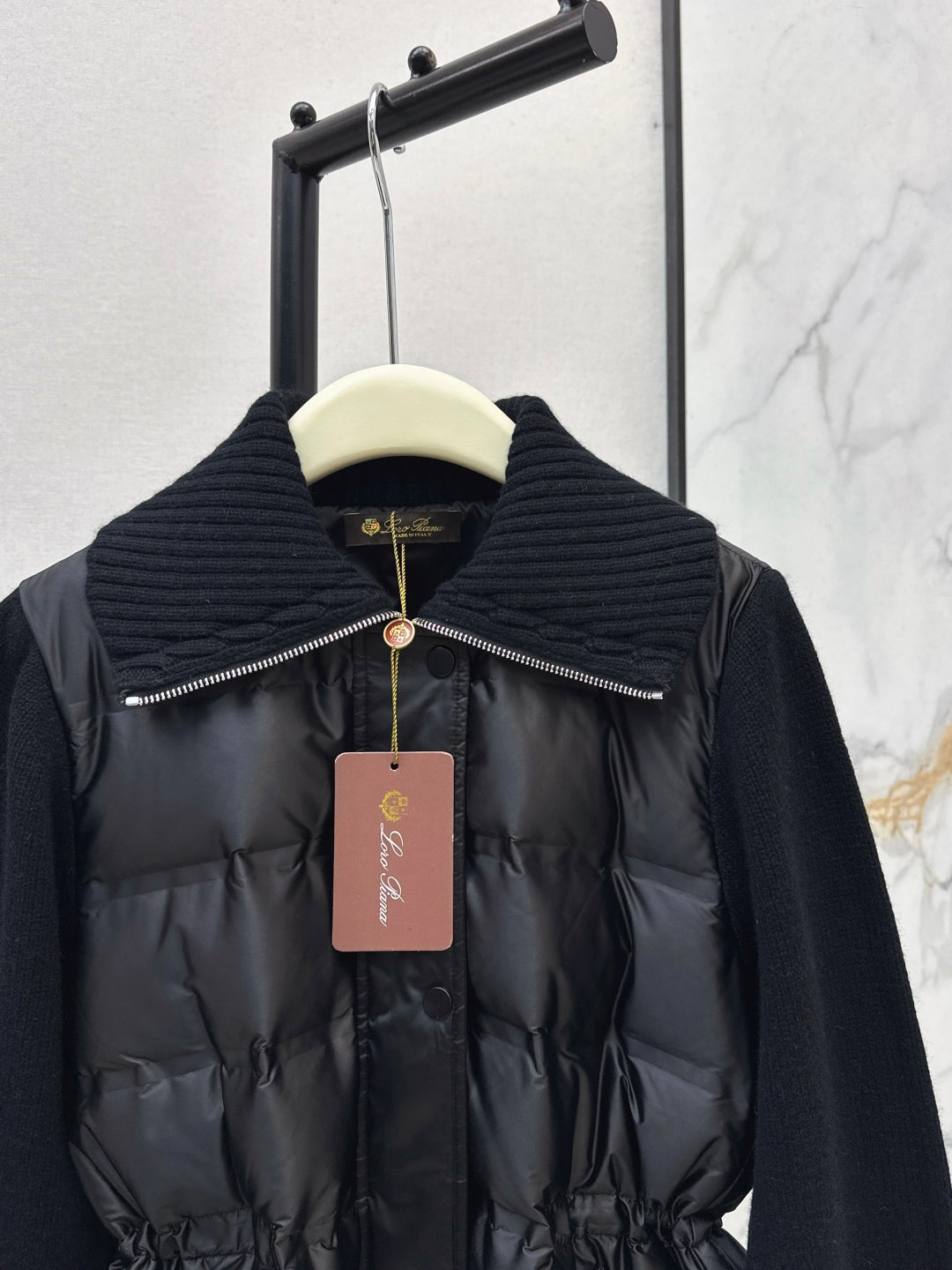 Loro 25fw down jacket