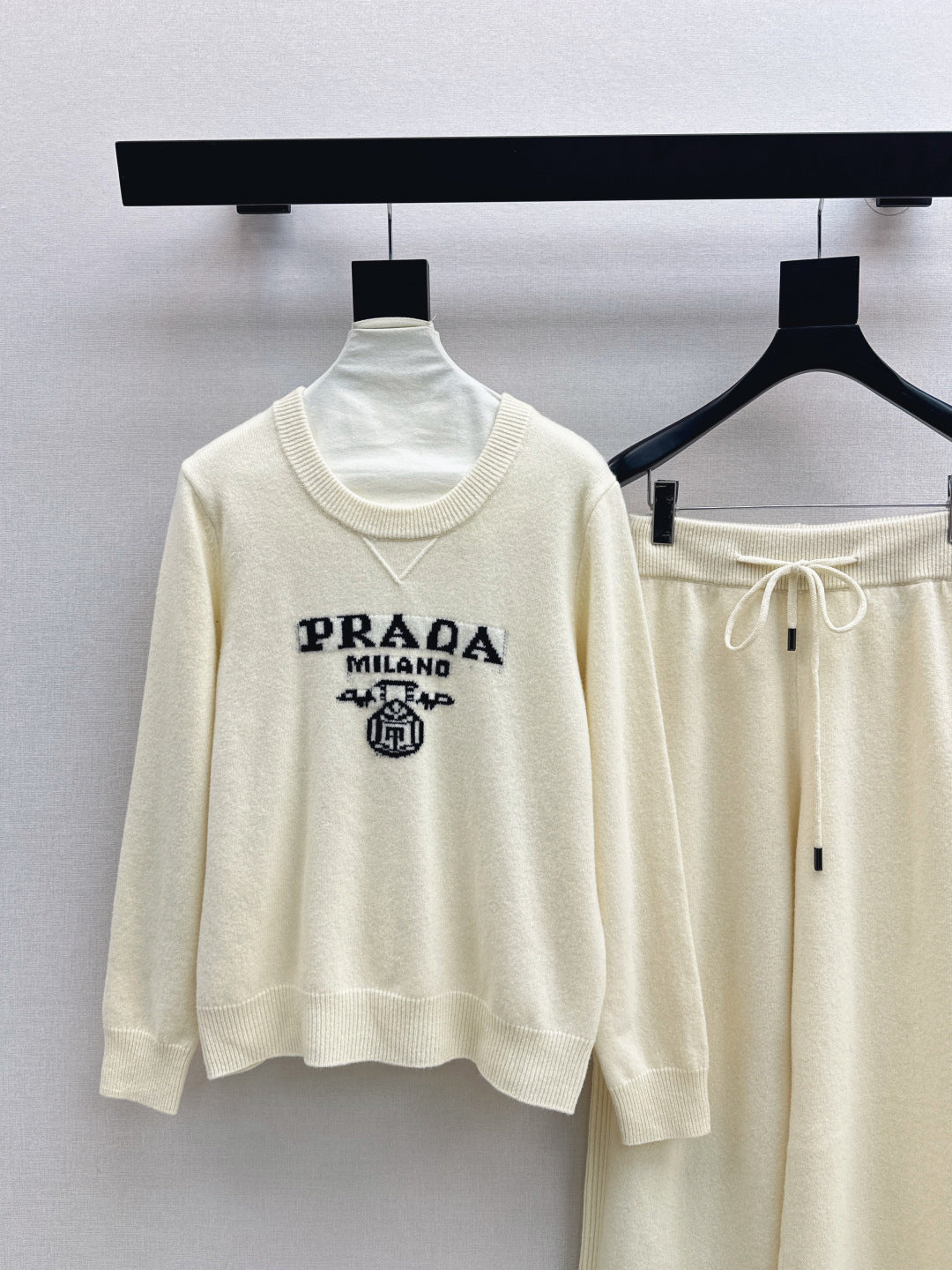 Pra 25fw sweater pants set