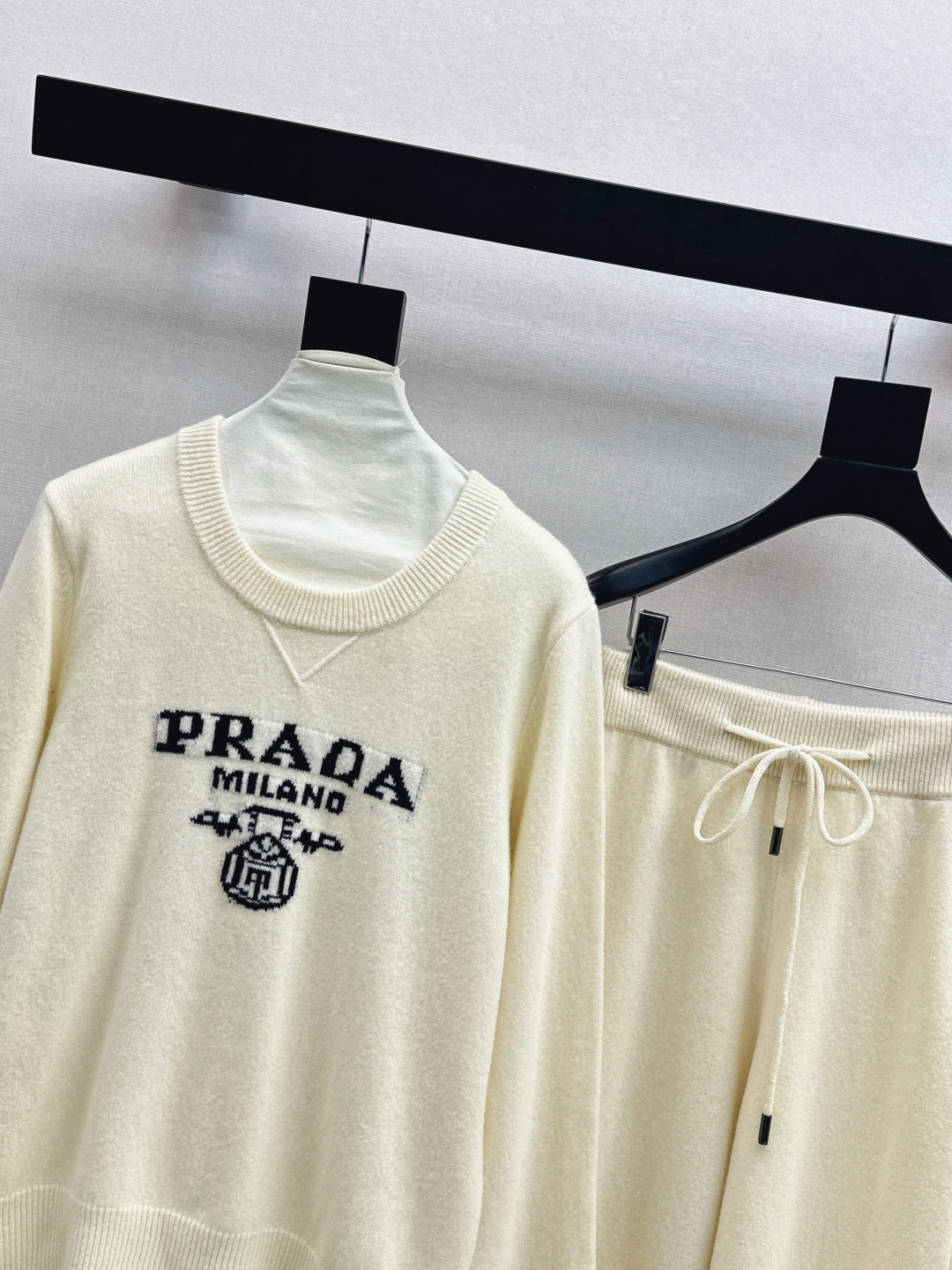 Pra 25fw sweater pants set