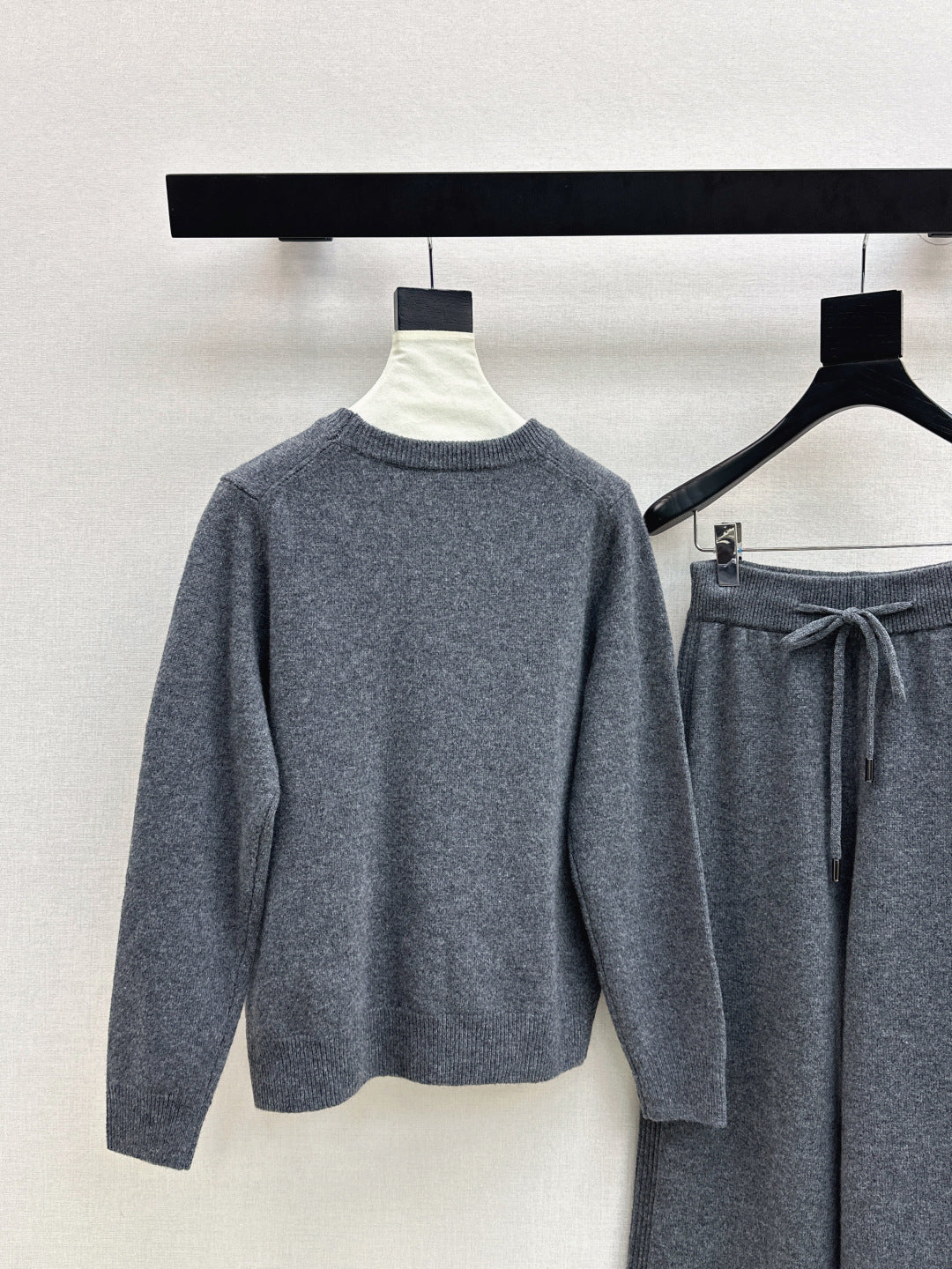 Pra 25fw sweater pants set