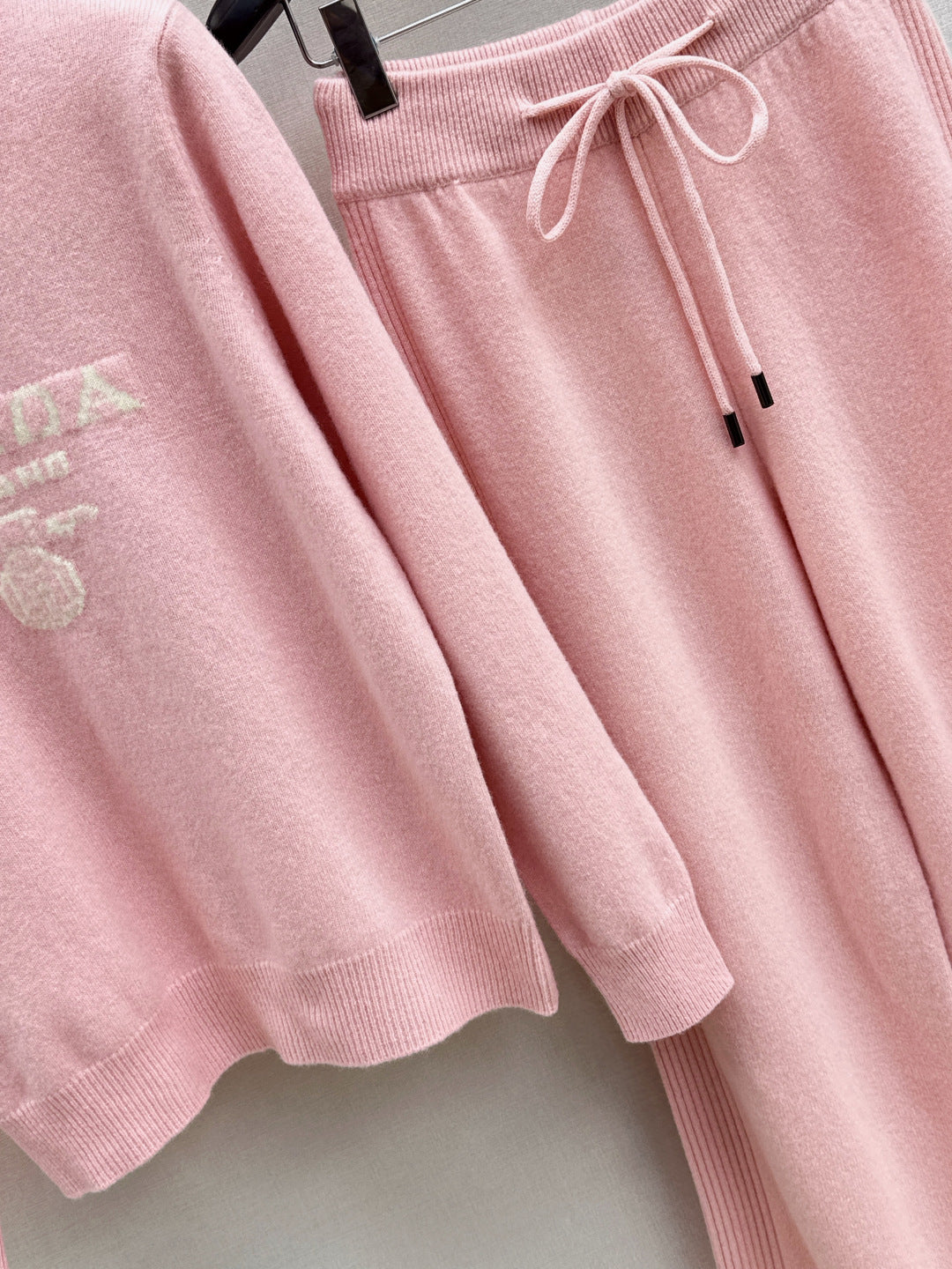 Pra 25fw sweater pants set