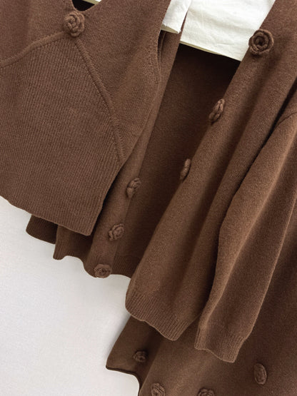 Chan 25fw vest cardigan skirt set