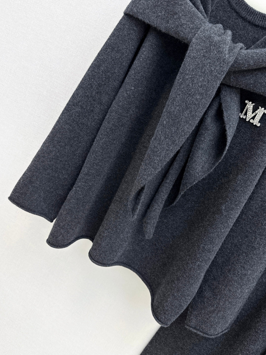 Max 25fw wool sweater+shawl wraps pants sets