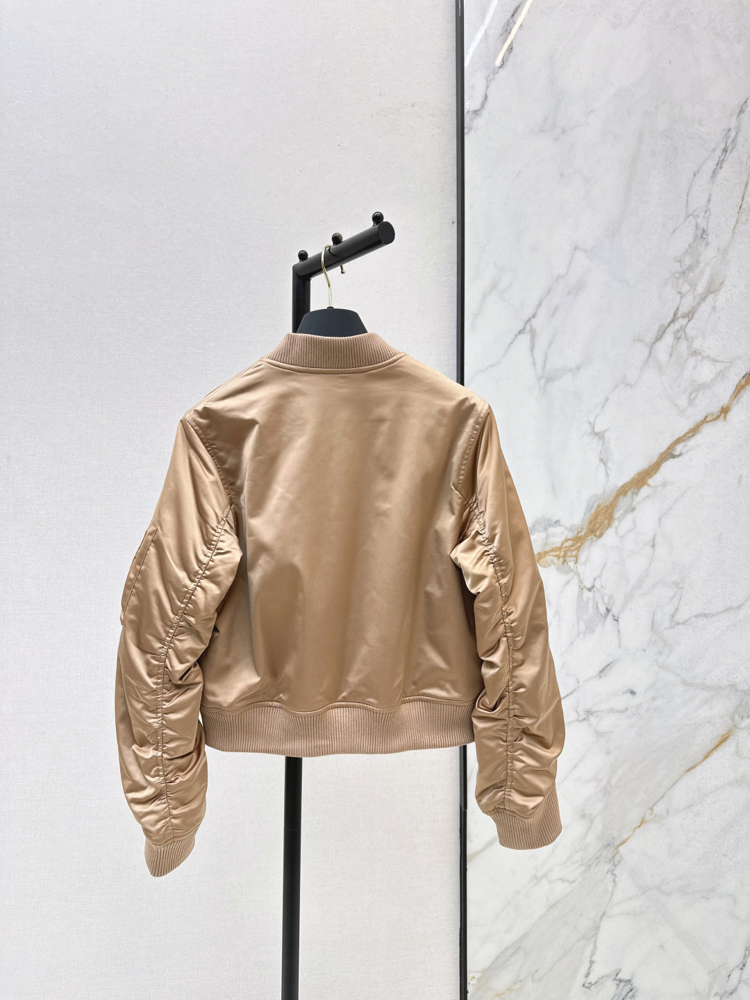 Loui 25fw  zip-up jacket