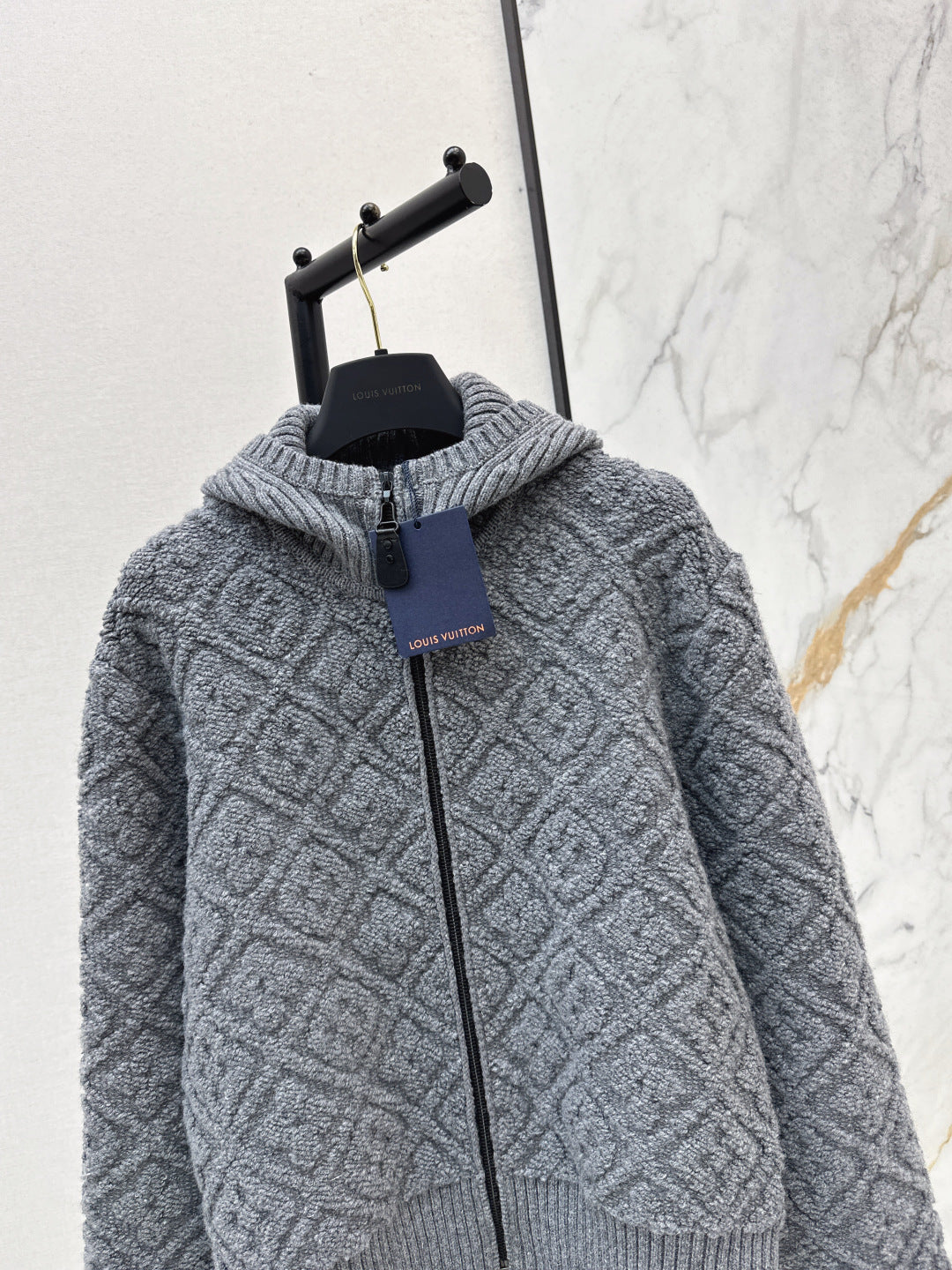 Loui 25fw hooded jacket