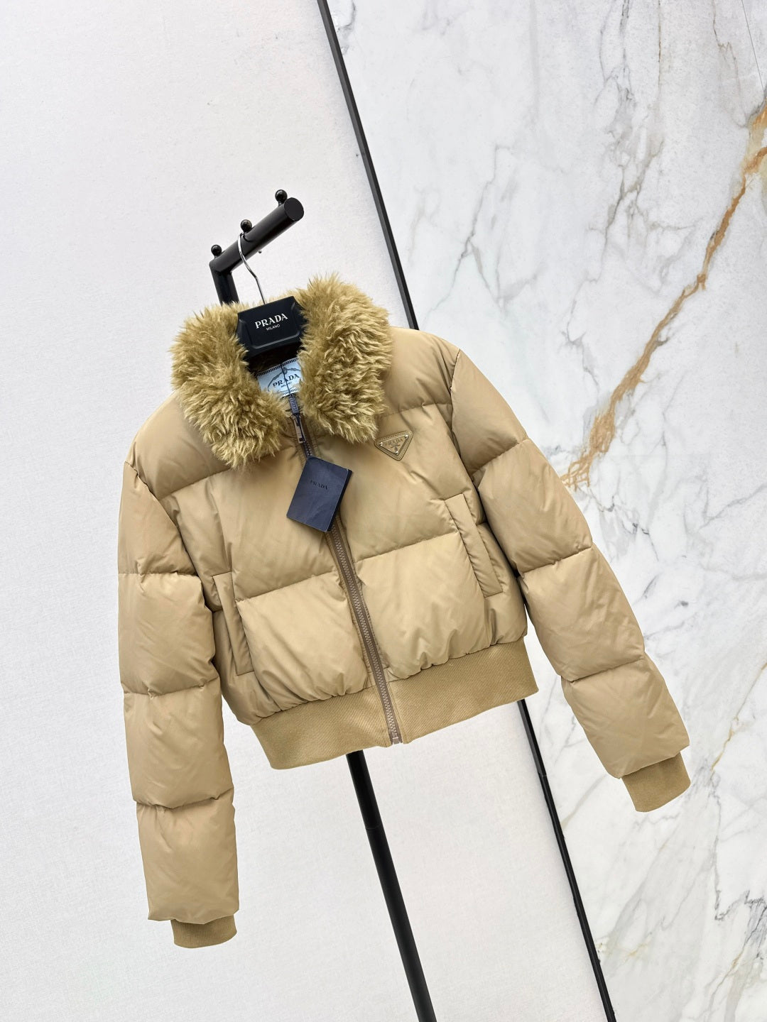Pra 25fw down jacket