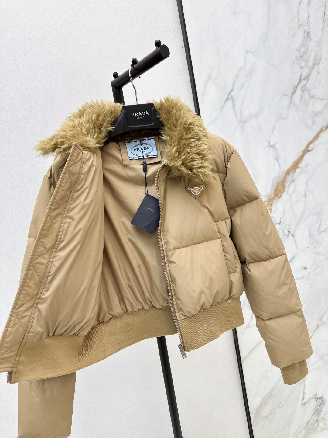 Pra 25fw down jacket