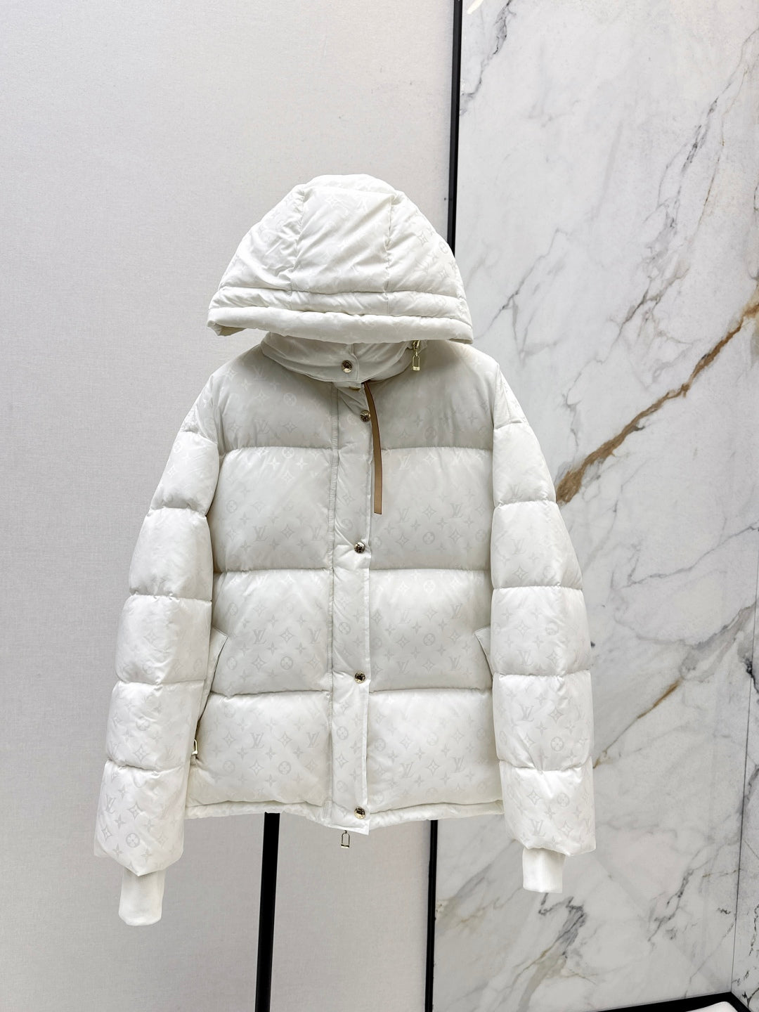 Loui 25fw down jacket