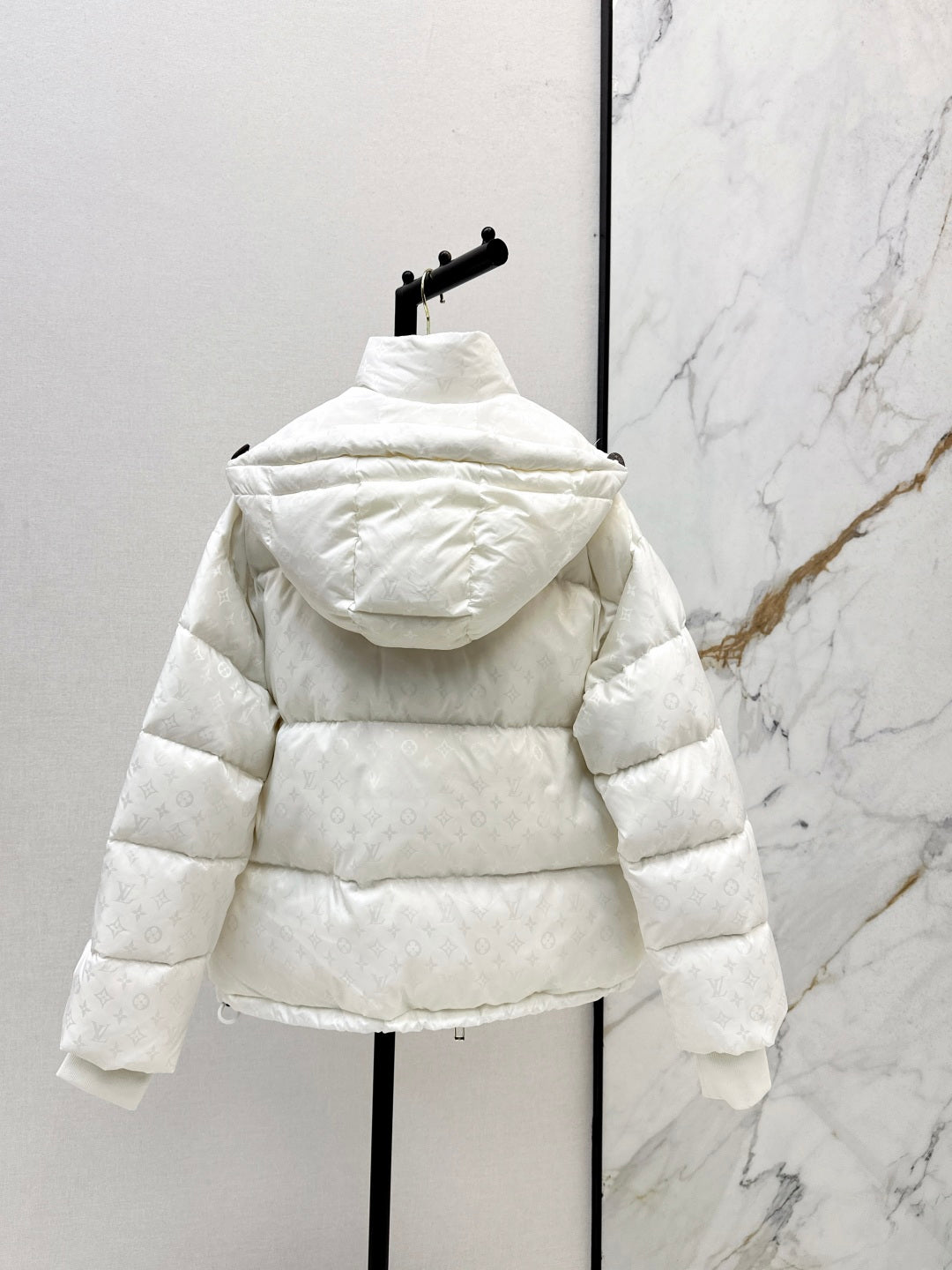 Loui 25fw down jacket