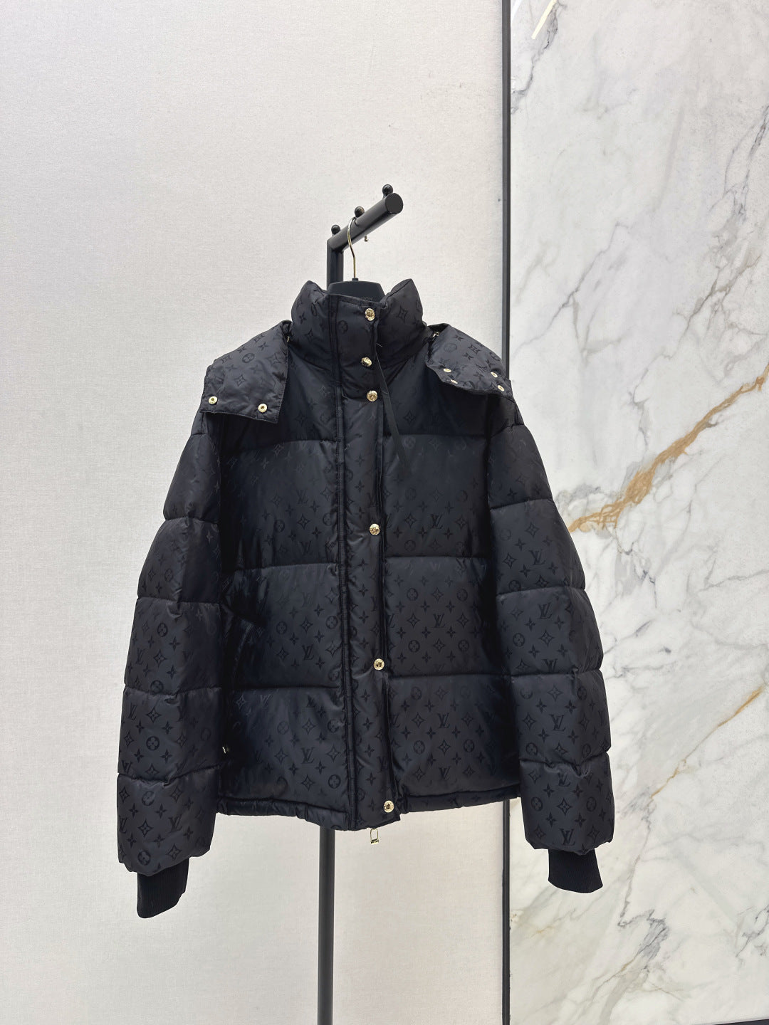 Loui 25fw down jacket