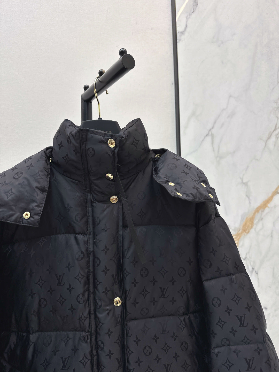 Loui 25fw down jacket