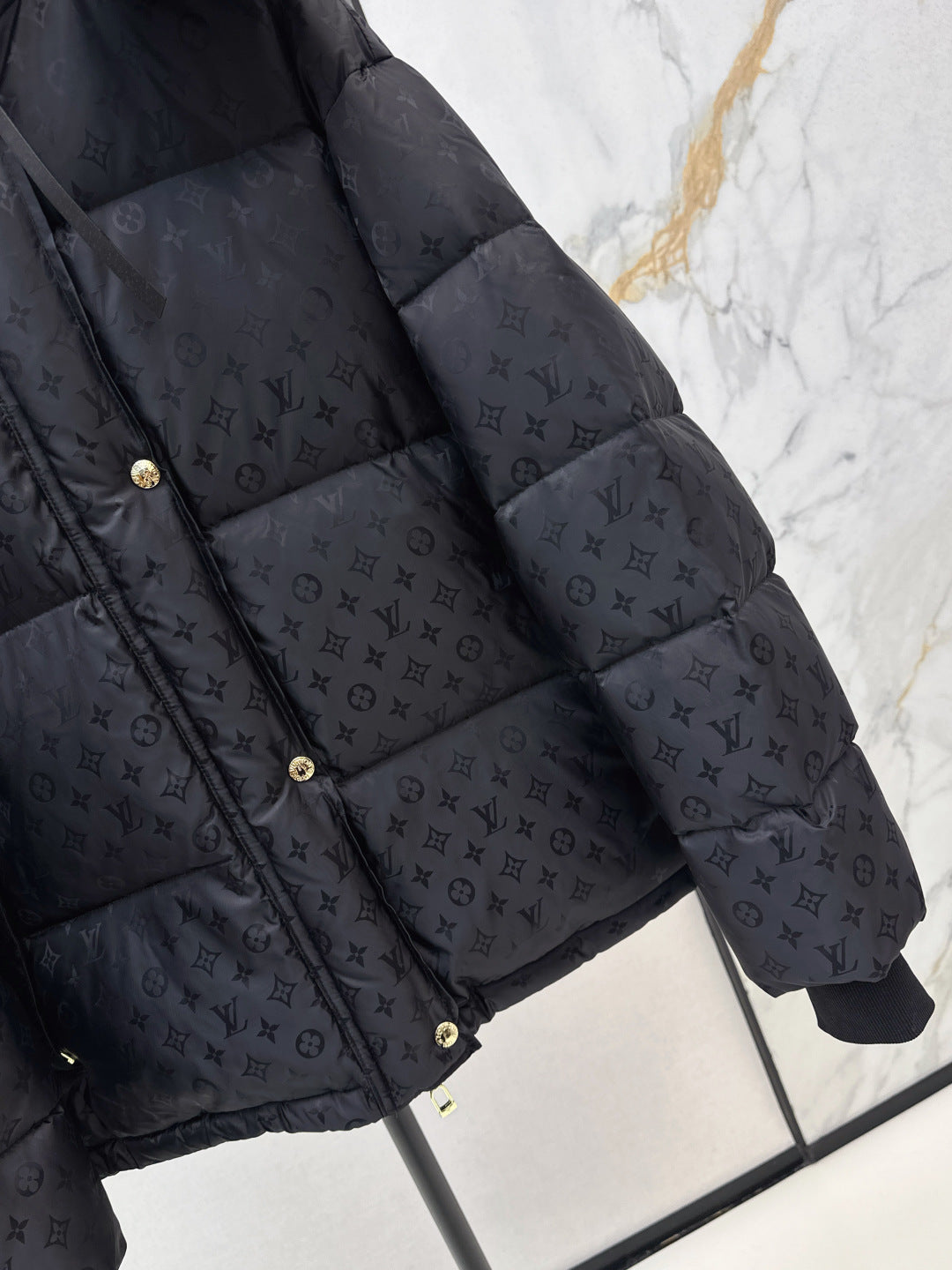 Loui 25fw down jacket