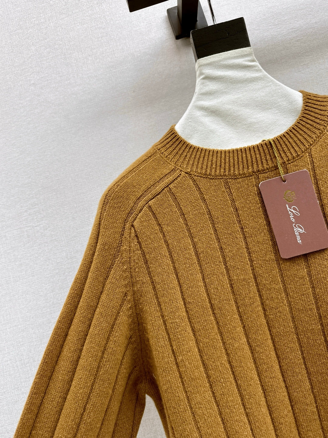 Loro 25fw wool sweater