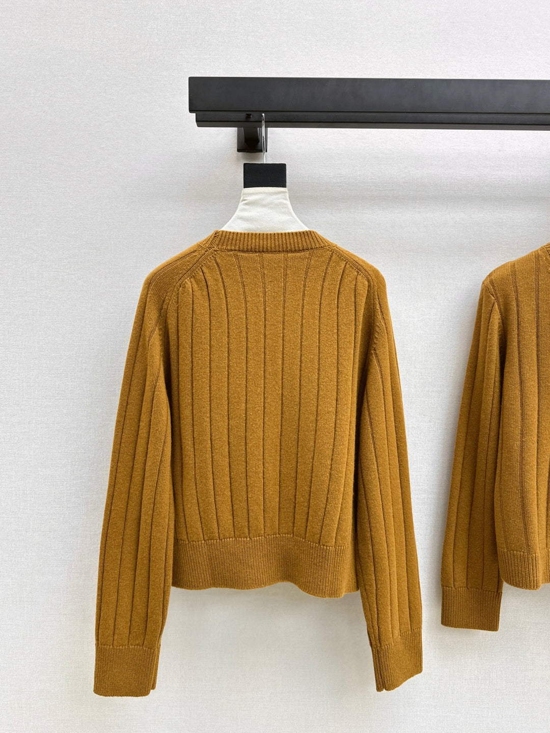 Loro 25fw wool sweater