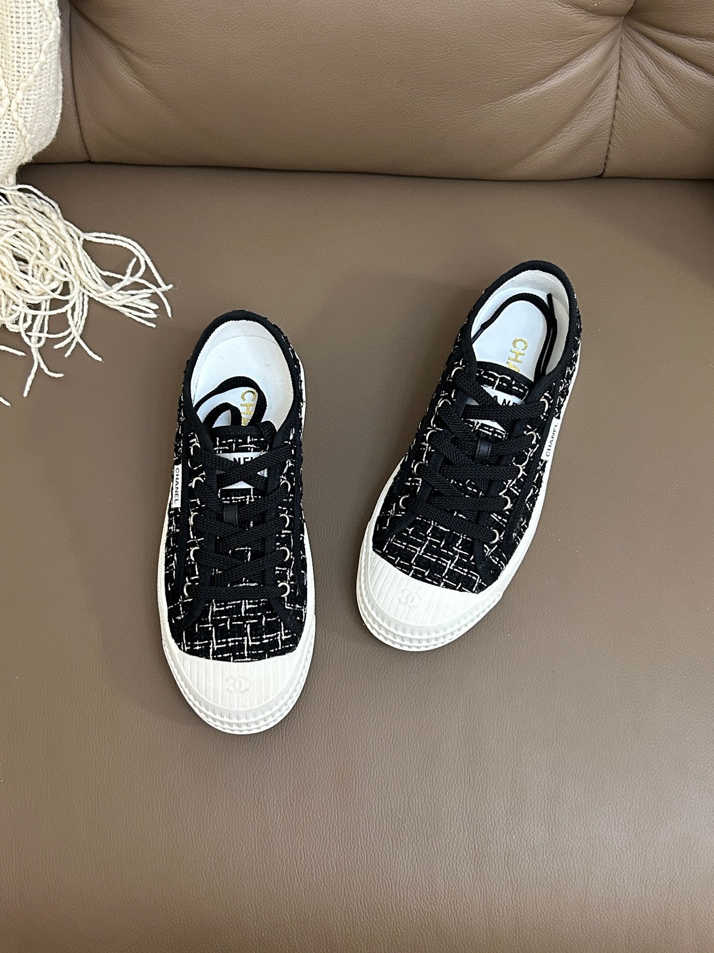 Chan 25fw causal canvas sneakers