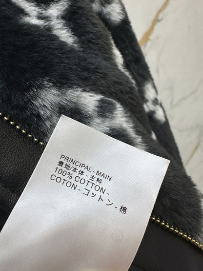 Loui 25fw fleece jacket