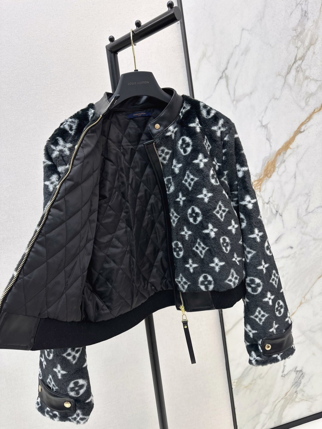 Loui 25fw fleece jacket