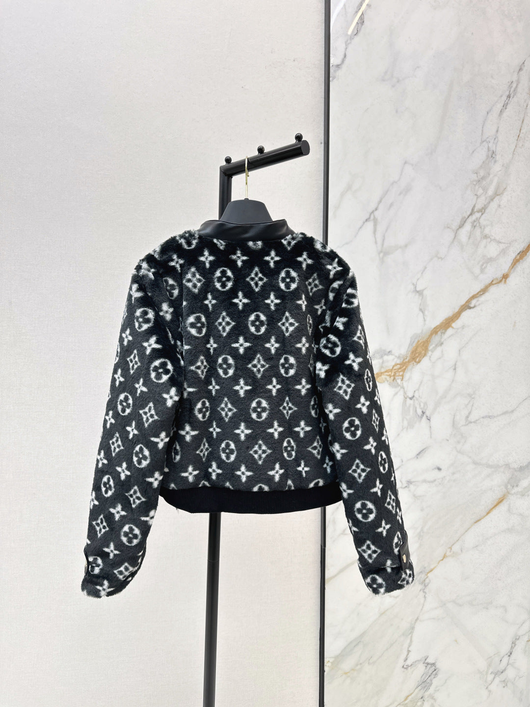 Loui 25fw fleece jacket