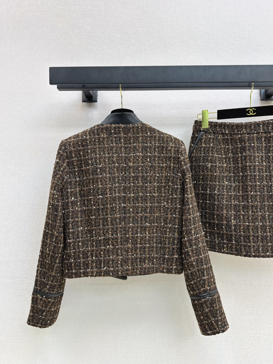 Chan 25fw tweed suit