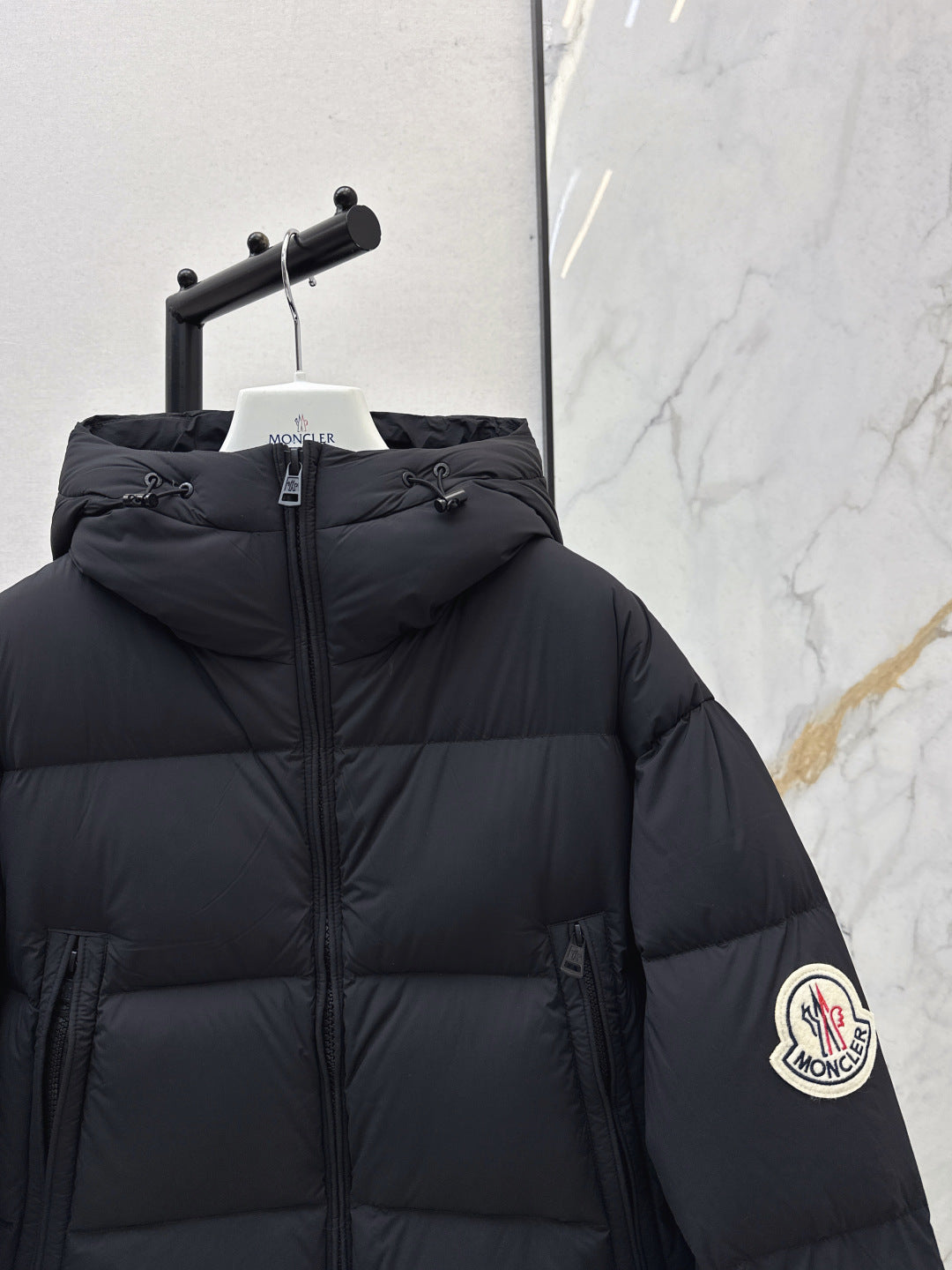 Monc 25fw down jacket
