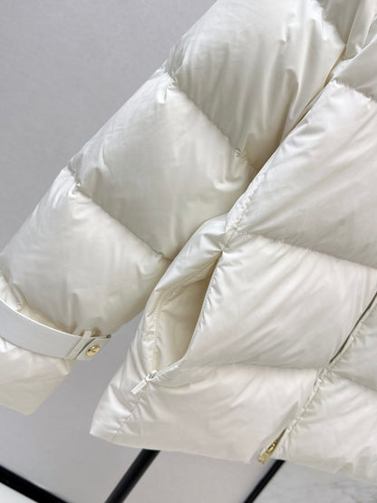 Fend 25fw down jacket