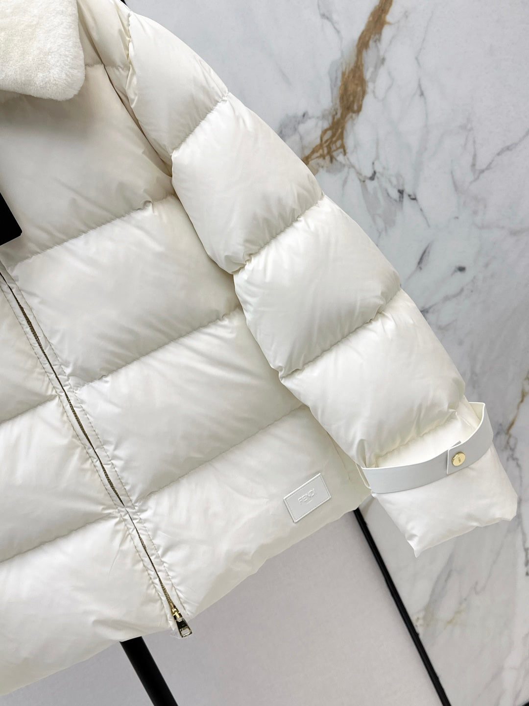 Fend 25fw down jacket