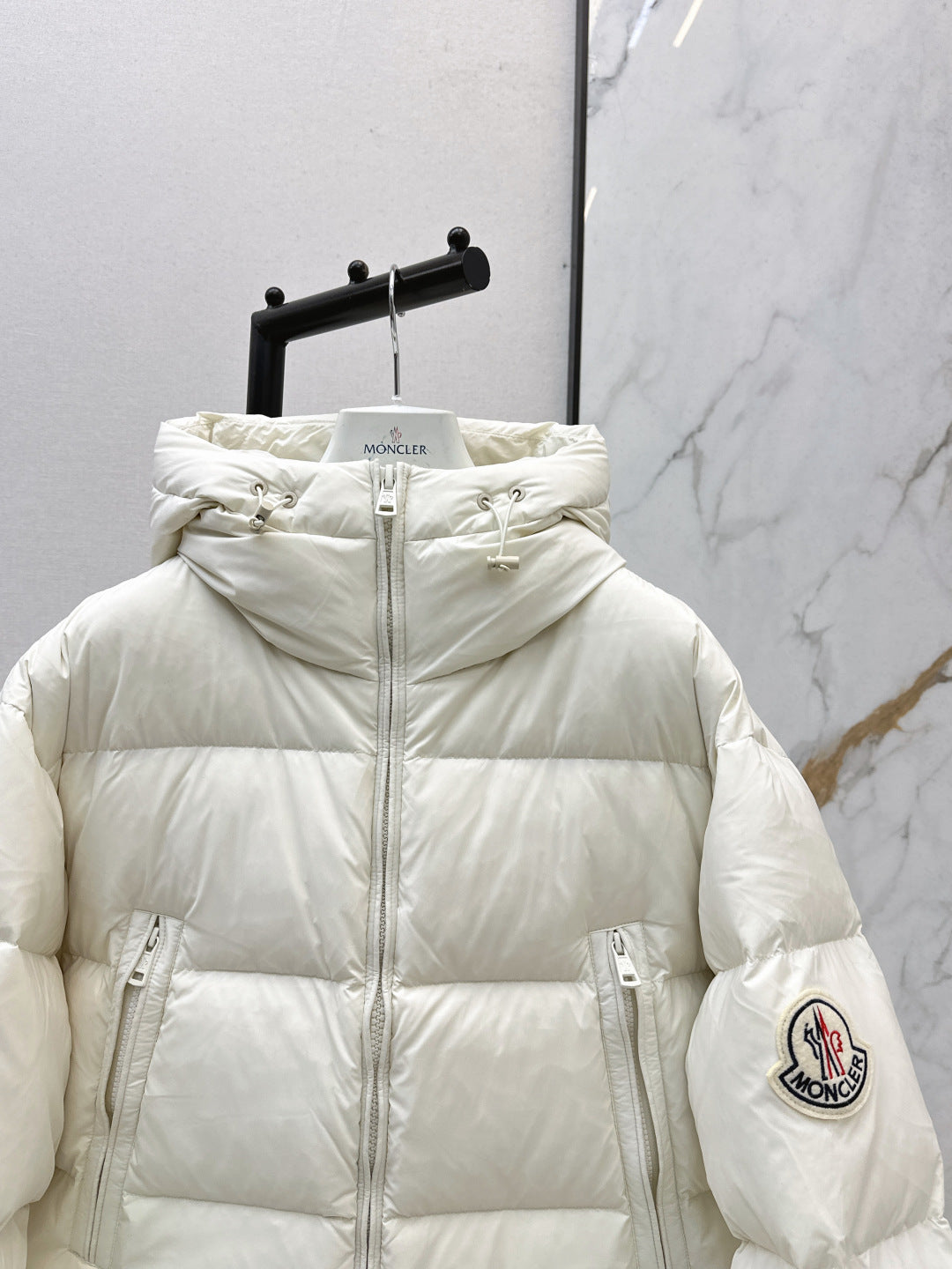 Monc 25fw down jacket