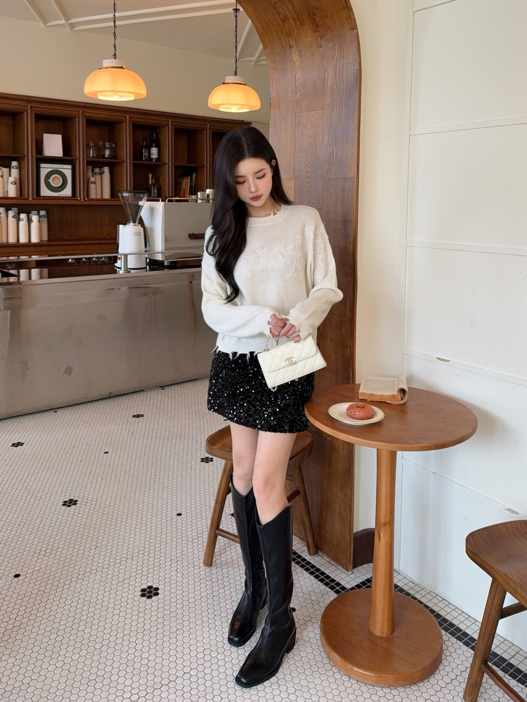 Es 25fw embroidery sweater