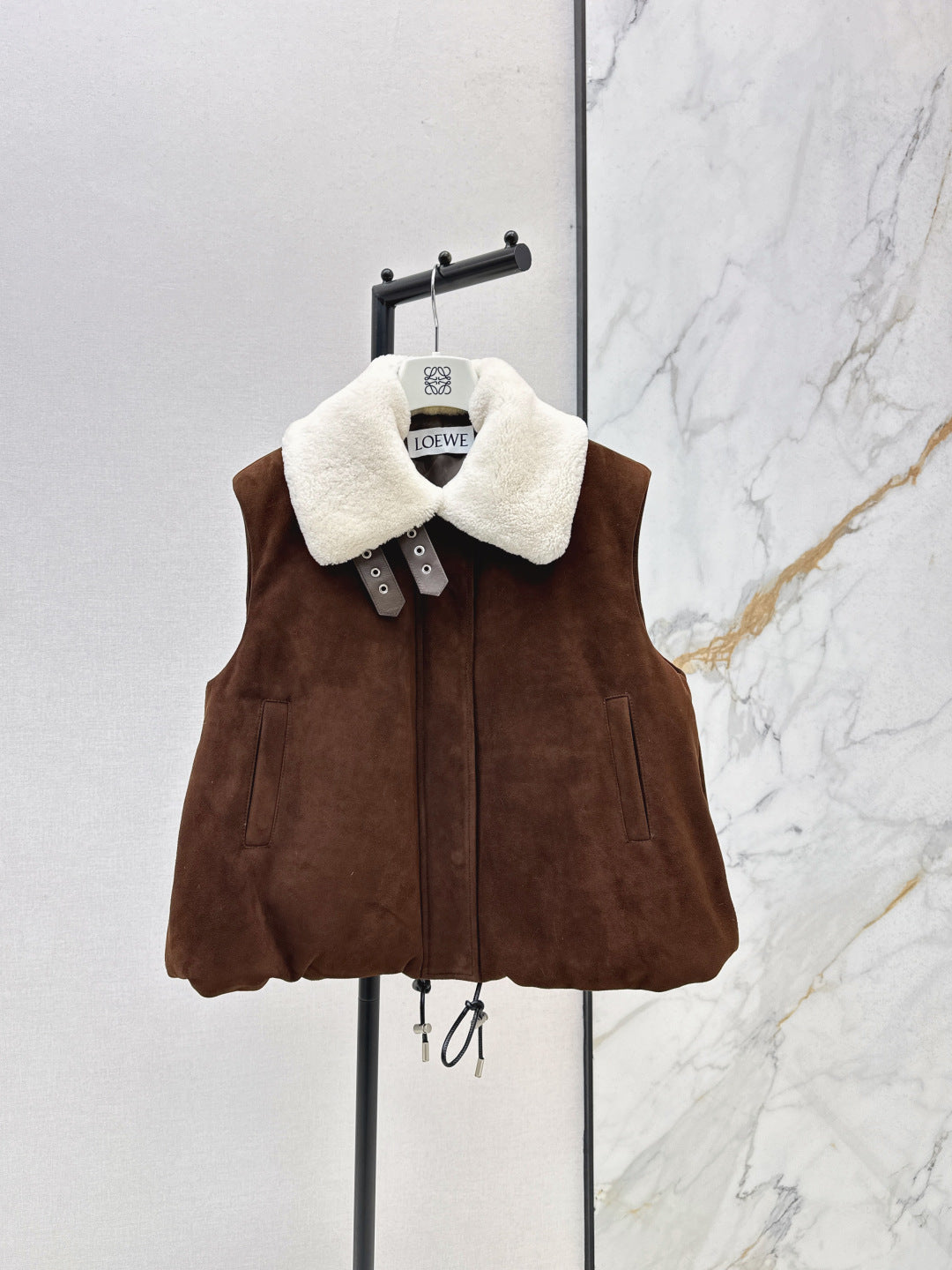 Loe 25fw suede vest