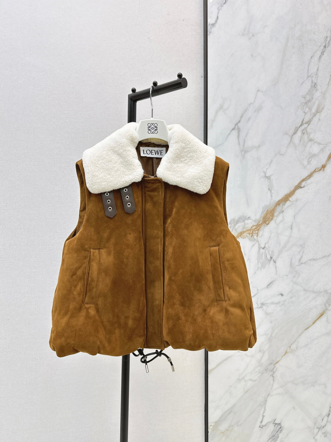 Loe 25fw suede vest
