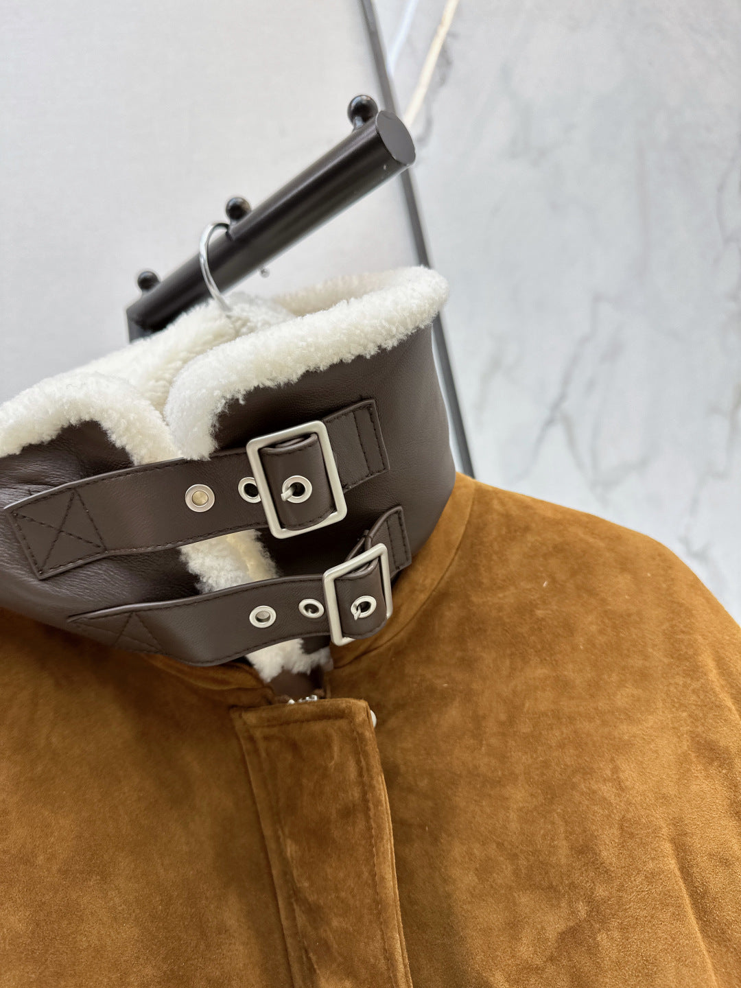 Loe 25fw suede jacket